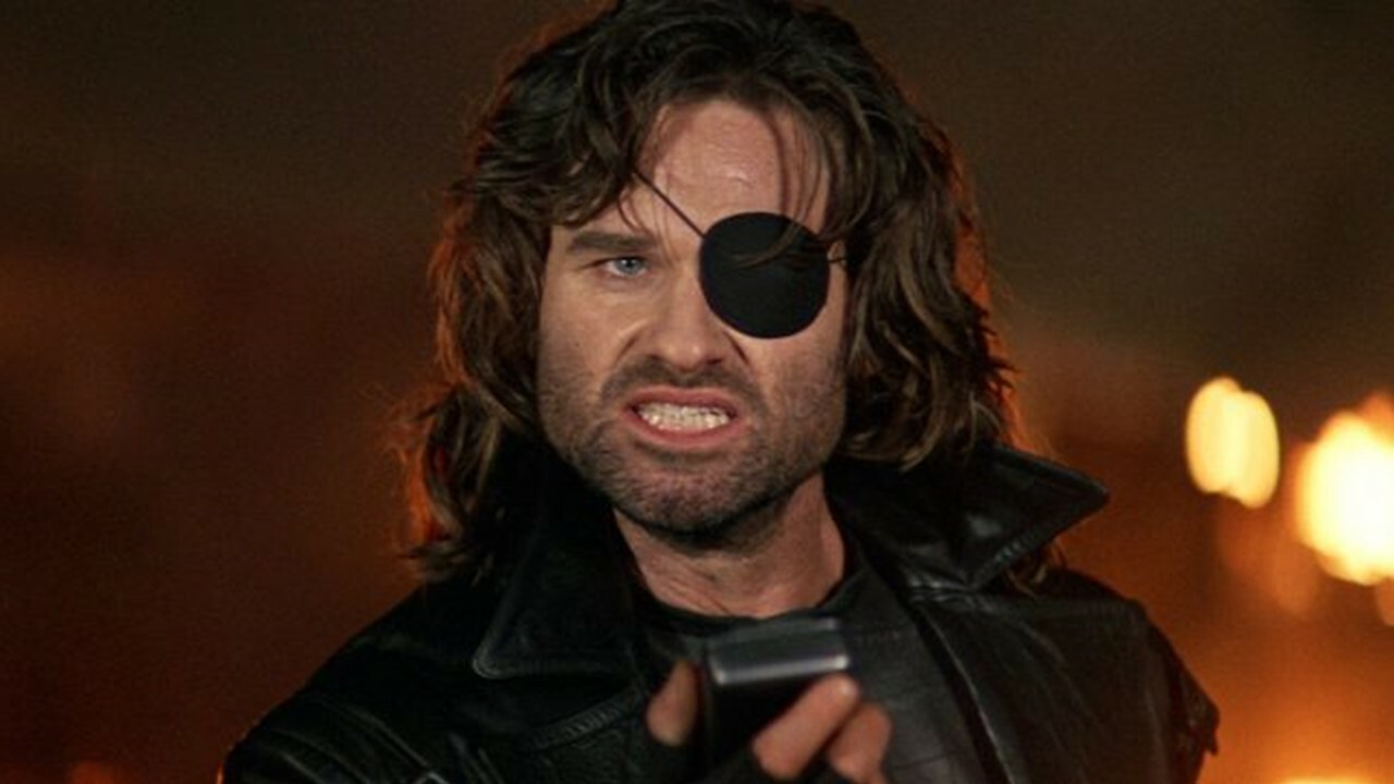 Snake Plissken apaga el mundo en Escape from L.A.